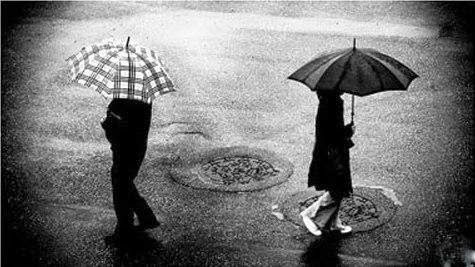 Hình ảnh buồn về mưa lạnh lẽo tâm trạng cô đơn về tình yêu khi chia tay -7
